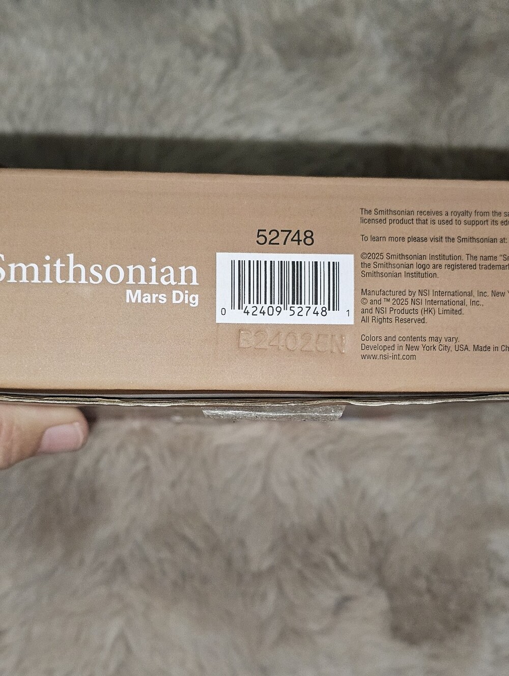 Smithsonian Mars Dig STEM Educational Kit - Picture 3 of 7